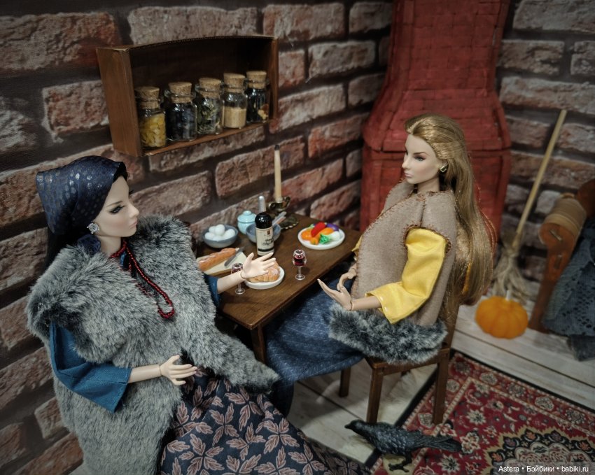 Хэллоуинская история — Кукольные фотоистории и сериалы: комиксы