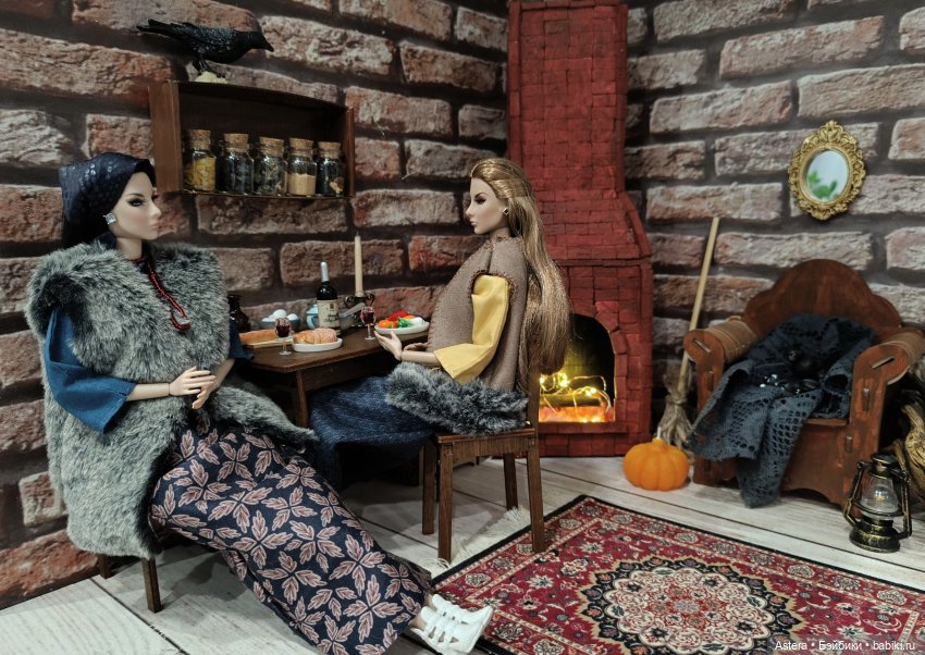 Хэллоуинская история — Кукольные фотоистории и сериалы: комиксы