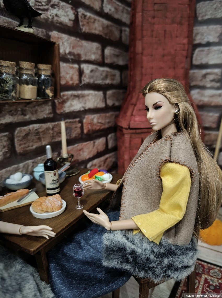 Хэллоуинская история — Кукольные фотоистории и сериалы: комиксы