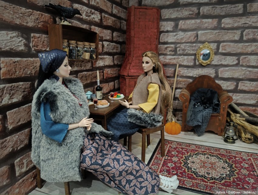 Хэллоуинская история — Кукольные фотоистории и сериалы: комиксы