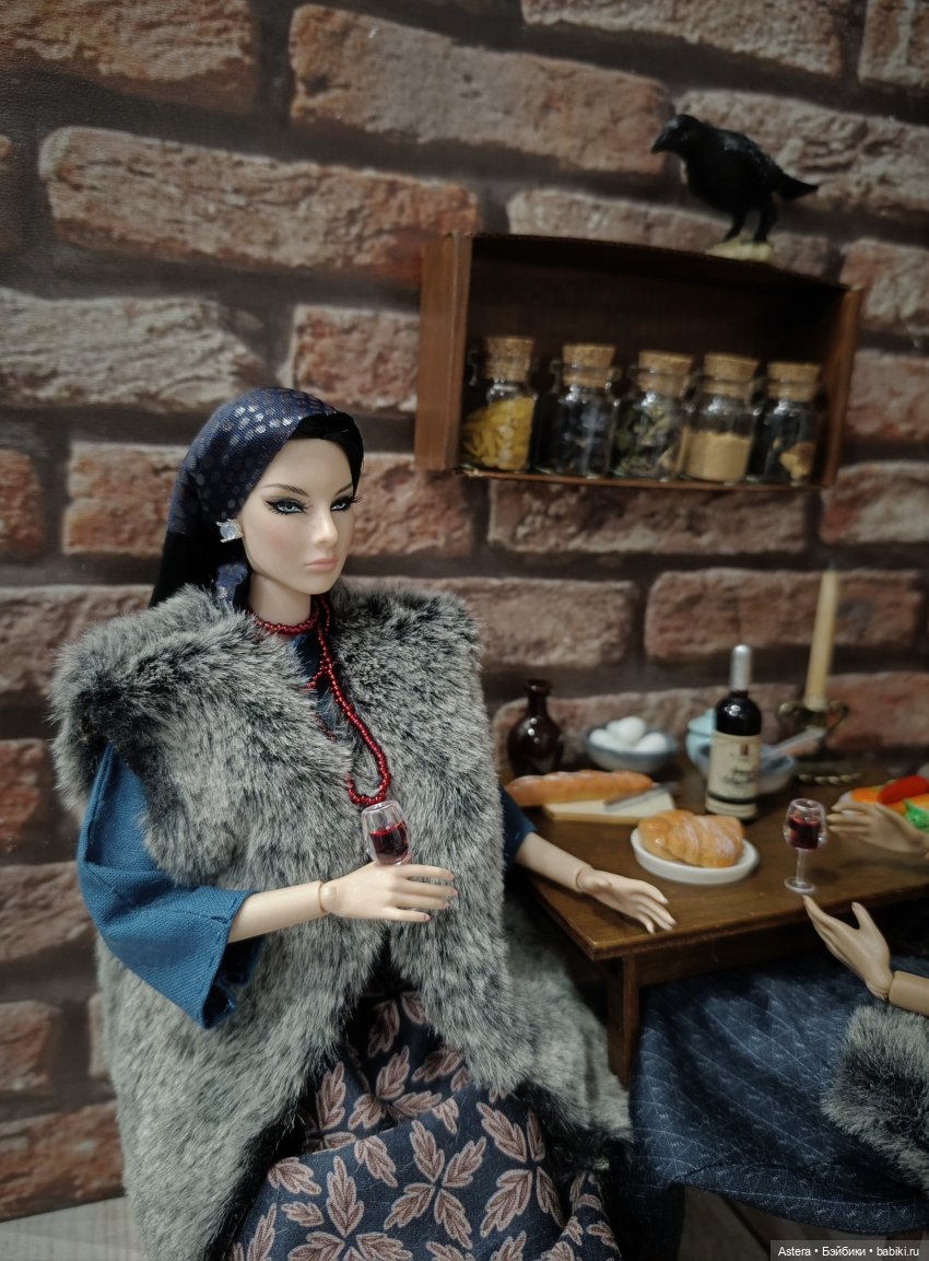 Хэллоуинская история — Кукольные фотоистории и сериалы: комиксы