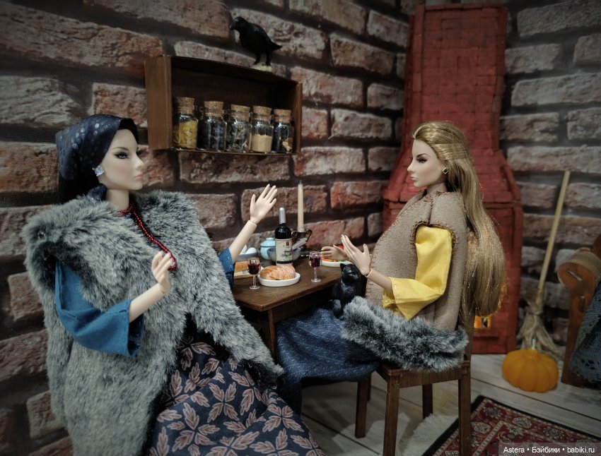 Хэллоуинская история — Кукольные фотоистории и сериалы: комиксы