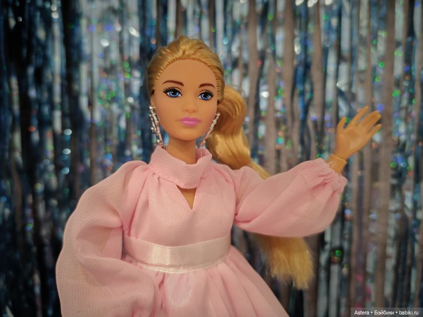 София в розовом платье — Аналоги Барби и куклы 1/6: клоны 90 (фото 10)