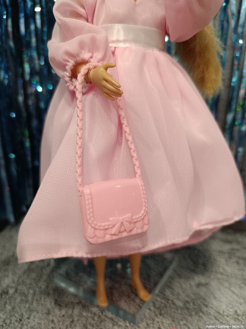 София в розовом платье — Аналоги Барби и куклы 1/6: клоны 90 (фото 7)