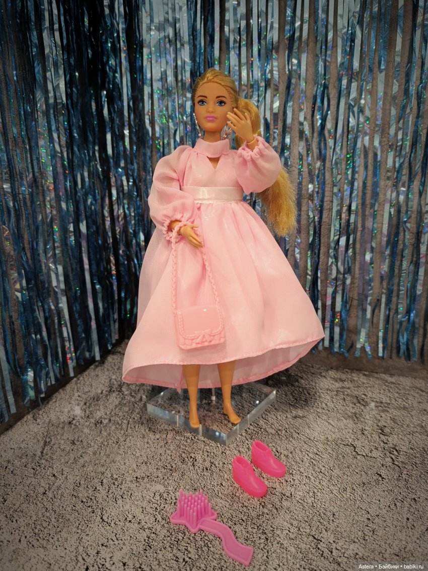 София в розовом платье — Аналоги Барби и куклы 1/6: клоны 90 (фото 5)