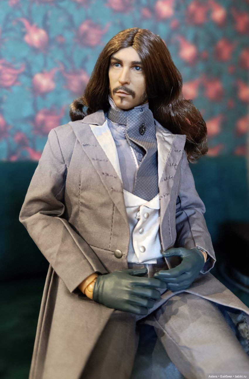 Джентльмен на диване — Коллекционные экшн