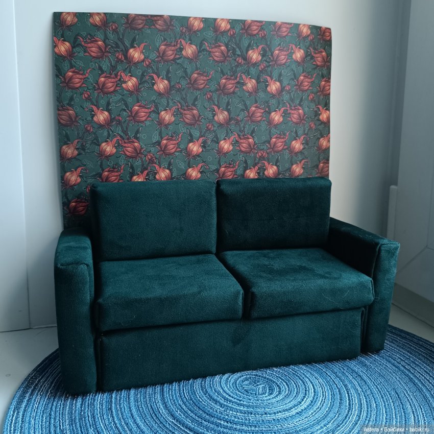 Зеленый диван — Мебель для кукол и домиков: фото