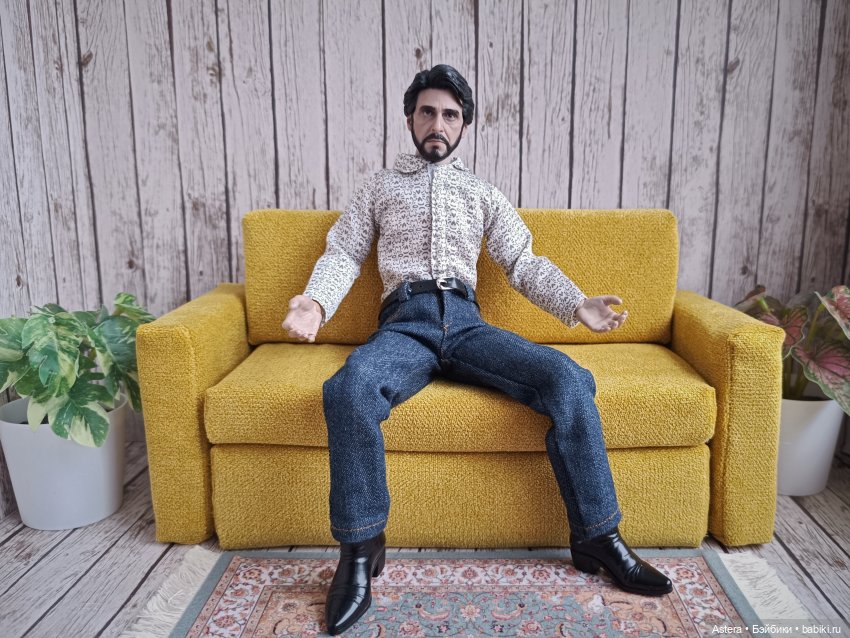 Желтый диван — Мебель для кукол и домиков: фото