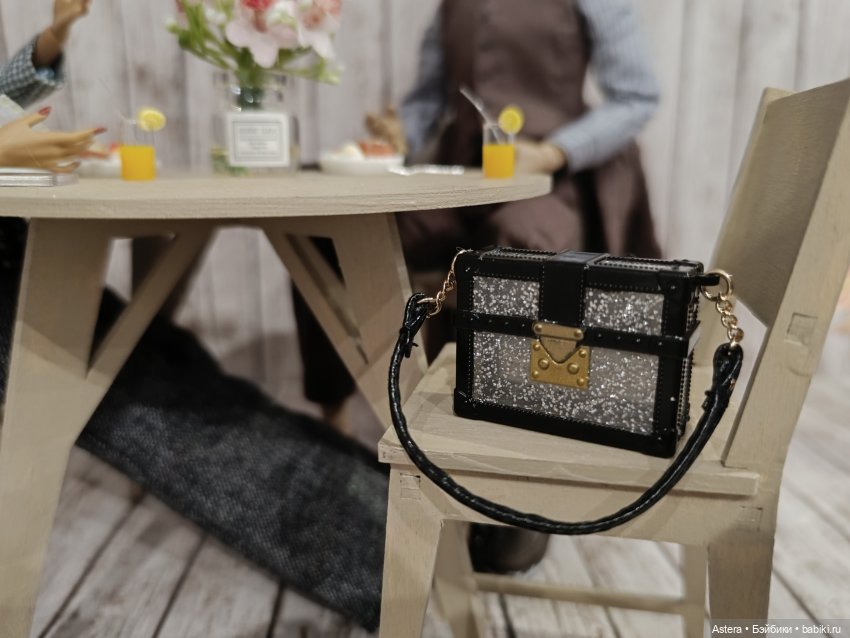 Заблудшая сестра. Глава 10. Теона