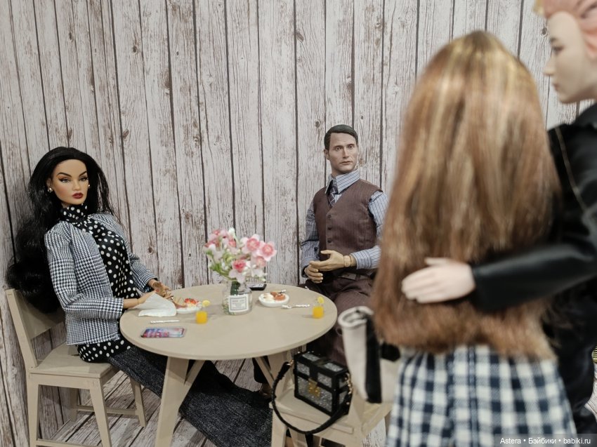 Заблудшая сестра. Глава 10. Теона