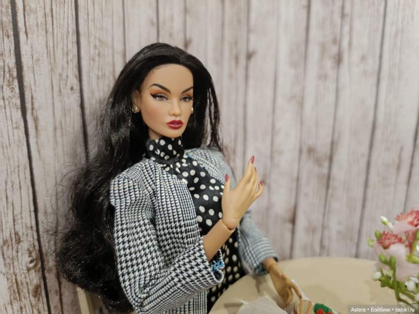 Заблудшая сестра. Глава 10. Теона