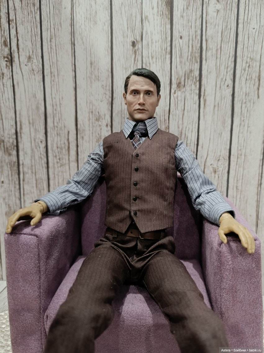 Доктор Ренфилд и его дети | Бэйбики Доктор Ренфилд и его дети