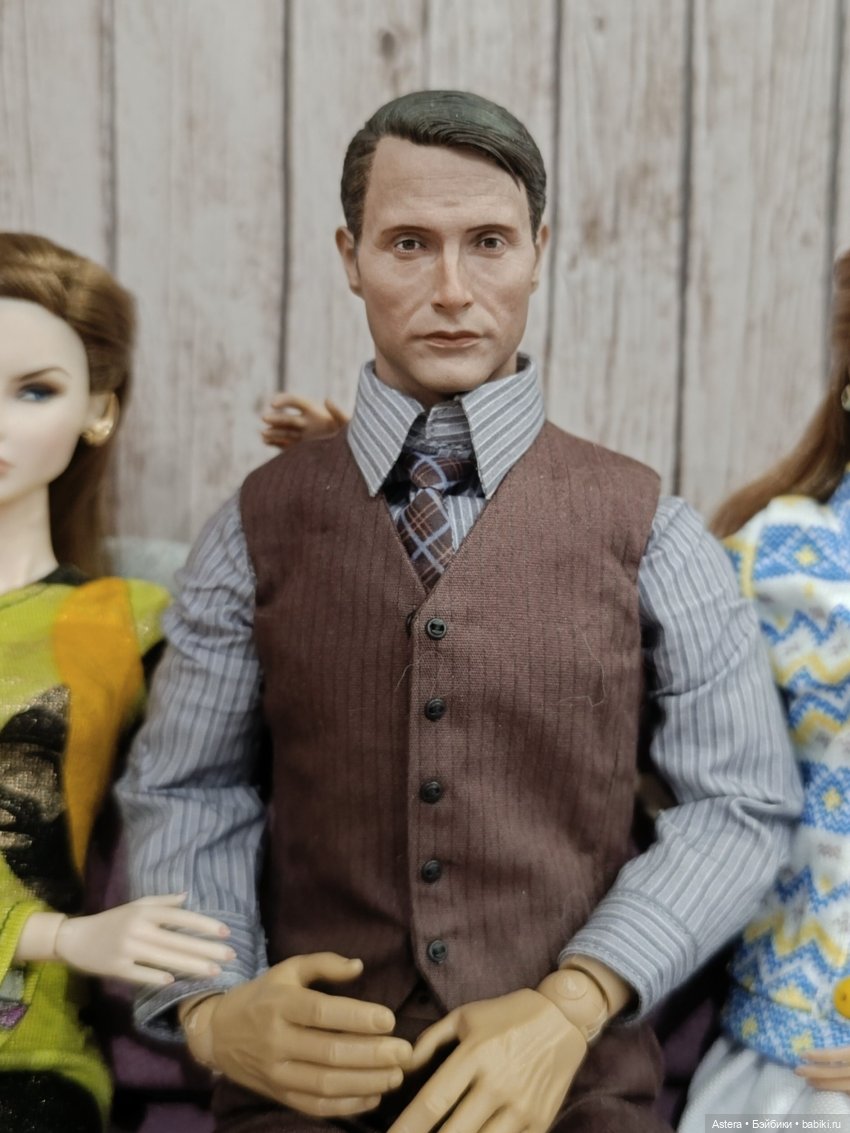 Доктор Ренфилд и его дети | Бэйбики Доктор Ренфилд и его дети