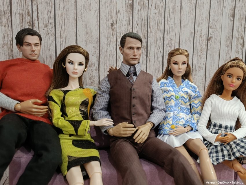 Доктор Ренфилд и его дети | Бэйбики Доктор Ренфилд и его дети