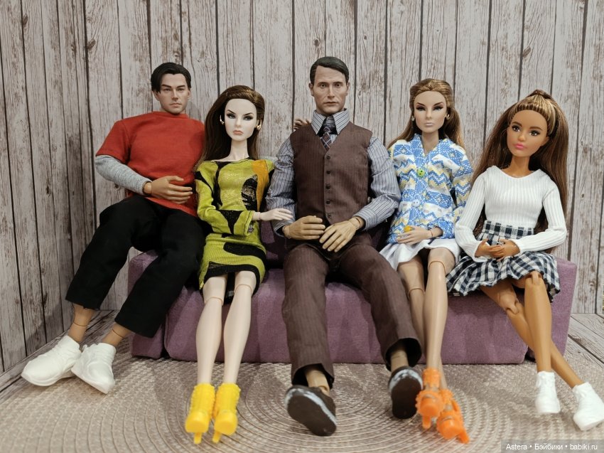 Доктор Ренфилд и его дети | Бэйбики Доктор Ренфилд и его дети