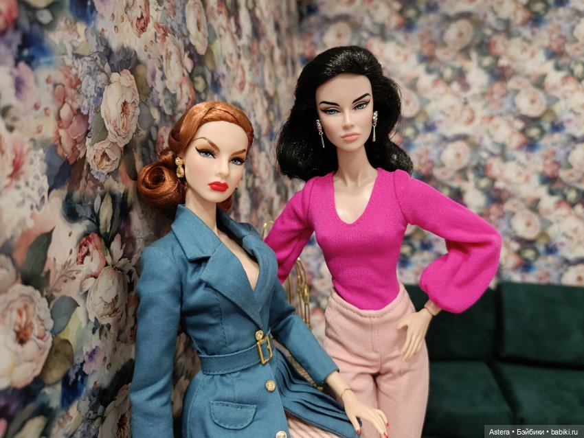 Баронесса и ее подруга. Показ мод