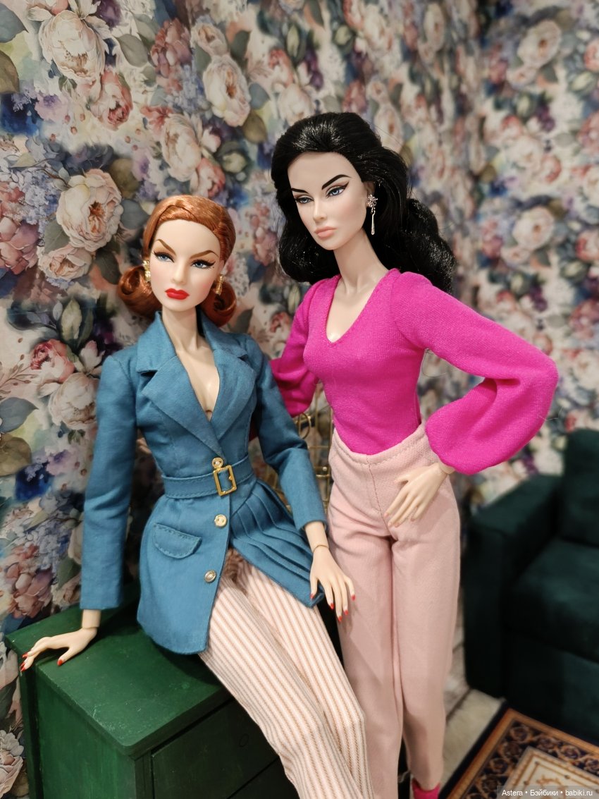 Баронесса и ее подруга. Показ мод