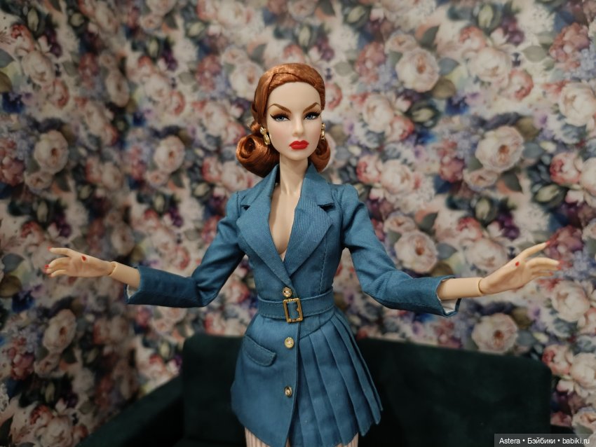 Баронесса и ее подруга. Показ мод