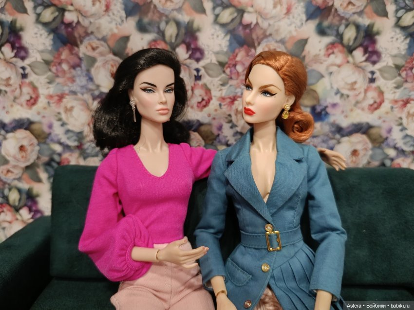 Баронесса и ее подруга. Показ мод