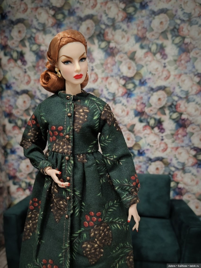 Баронесса и ее подруга. Показ мод. Продолжение