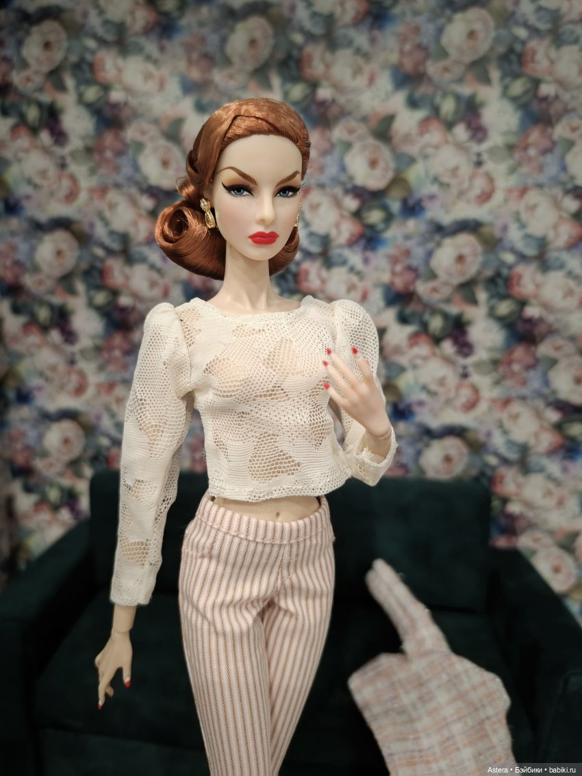 Баронесса и ее подруга. Показ мод. Продолжение (фото 8)