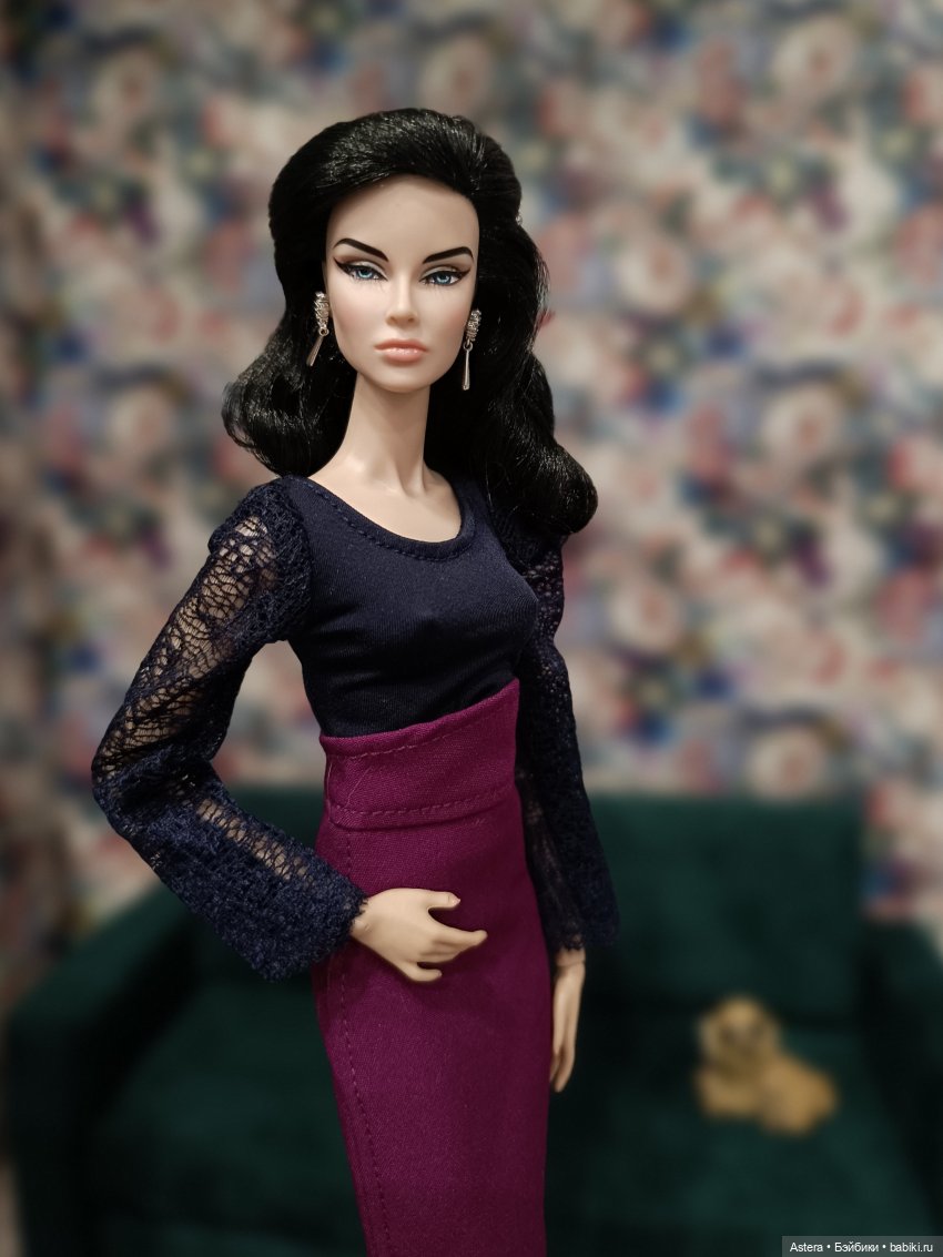 Баронесса и ее подруга. Показ мод. Продолжение