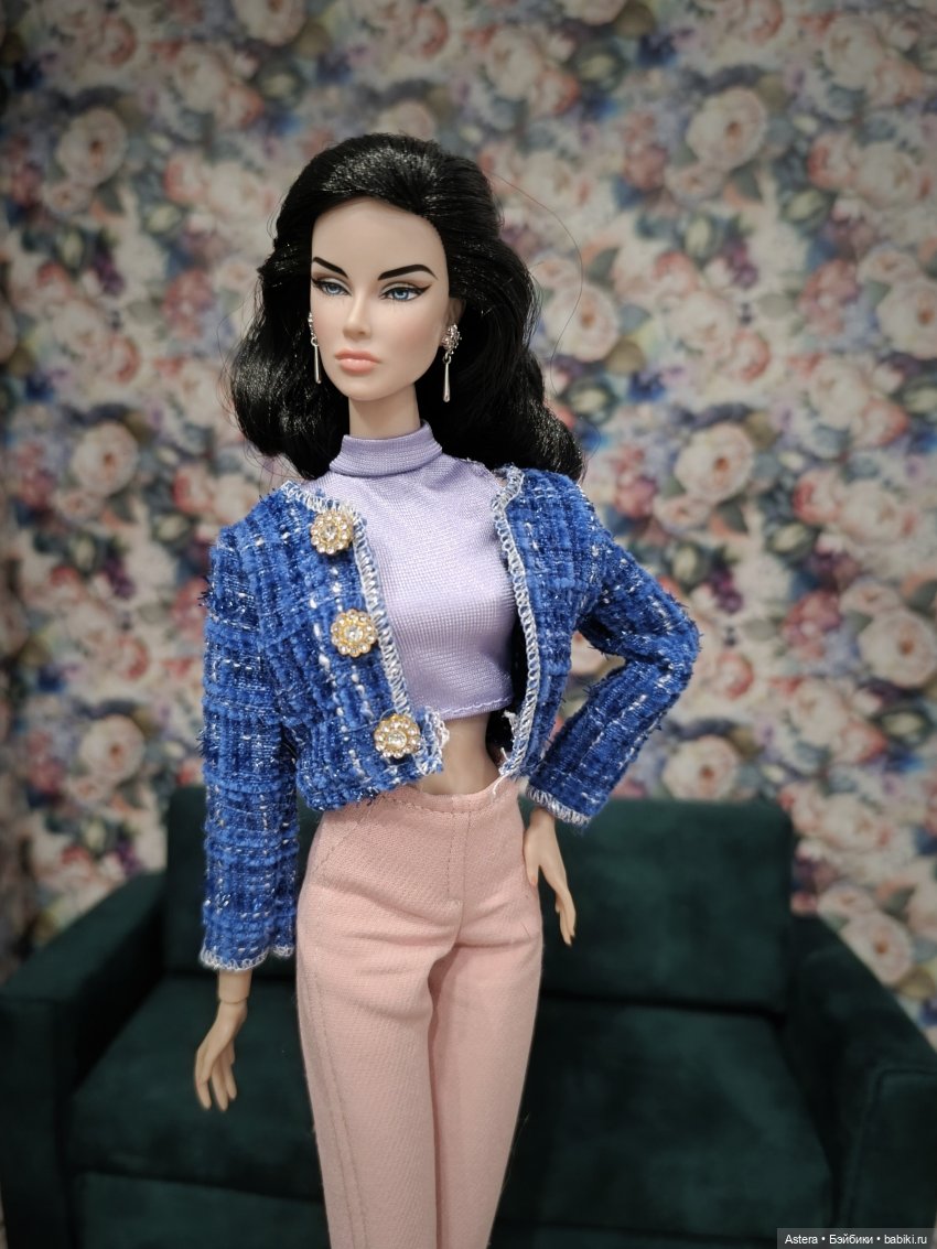 Баронесса и ее подруга. Показ мод. Продолжение (фото 10)