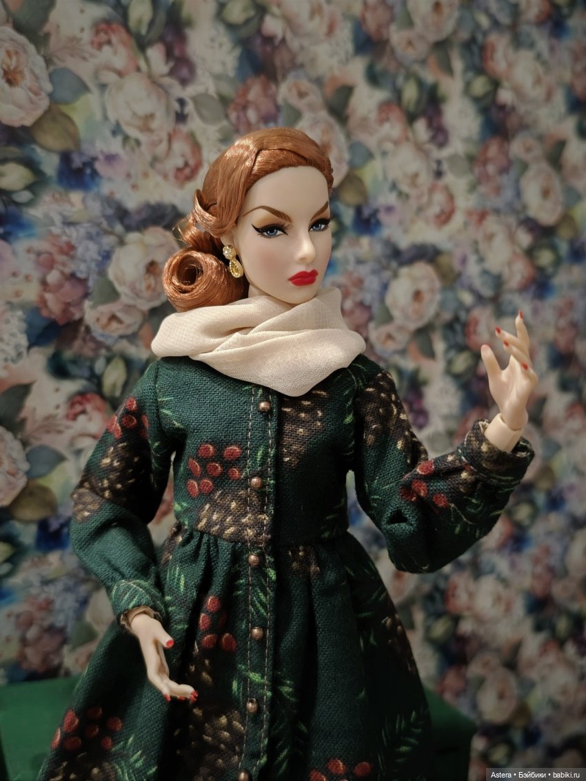 Баронесса и ее подруга. Показ мод. Продолжение