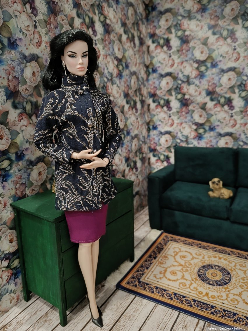 Баронесса и ее подруга. Показ мод. Продолжение