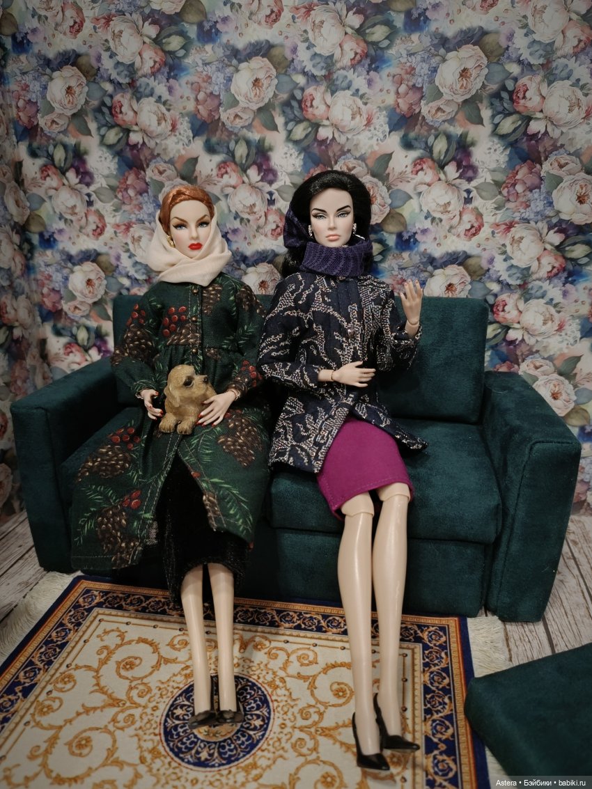 Баронесса и ее подруга. Показ мод. Продолжение