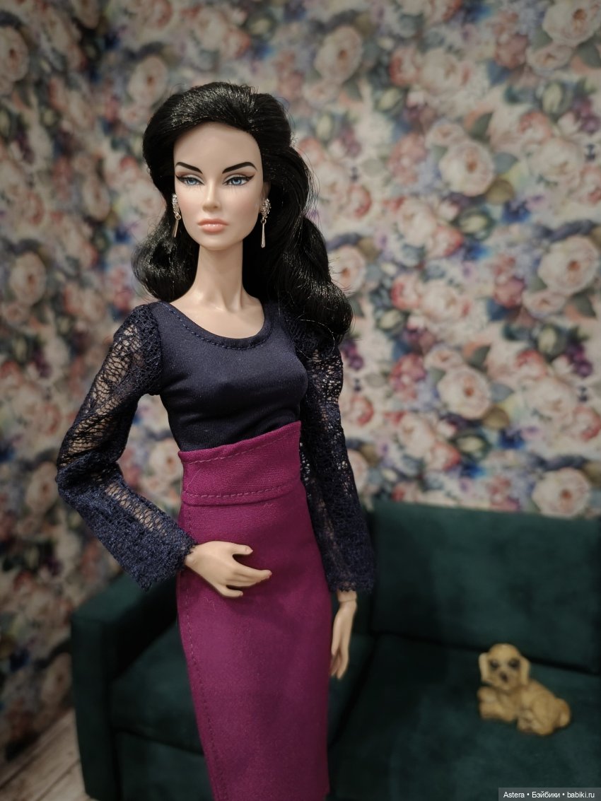 Баронесса и ее подруга. Показ мод. Продолжение