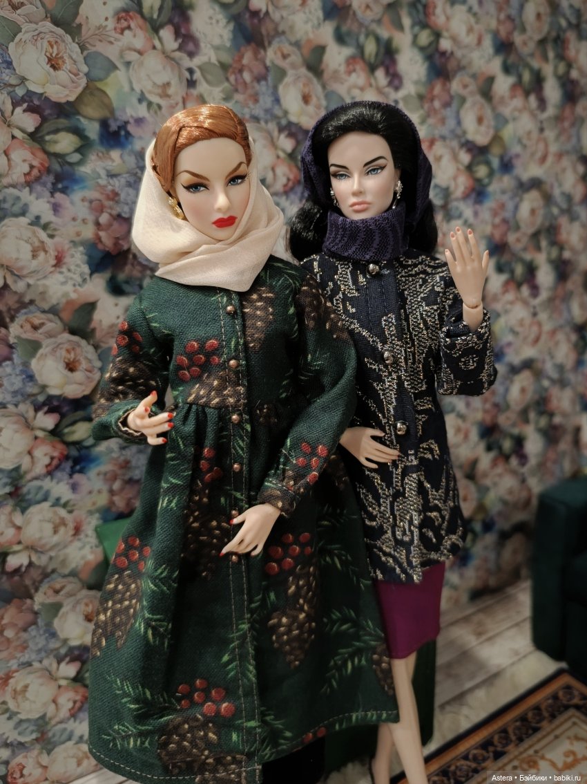 Баронесса и ее подруга. Показ мод. Продолжение