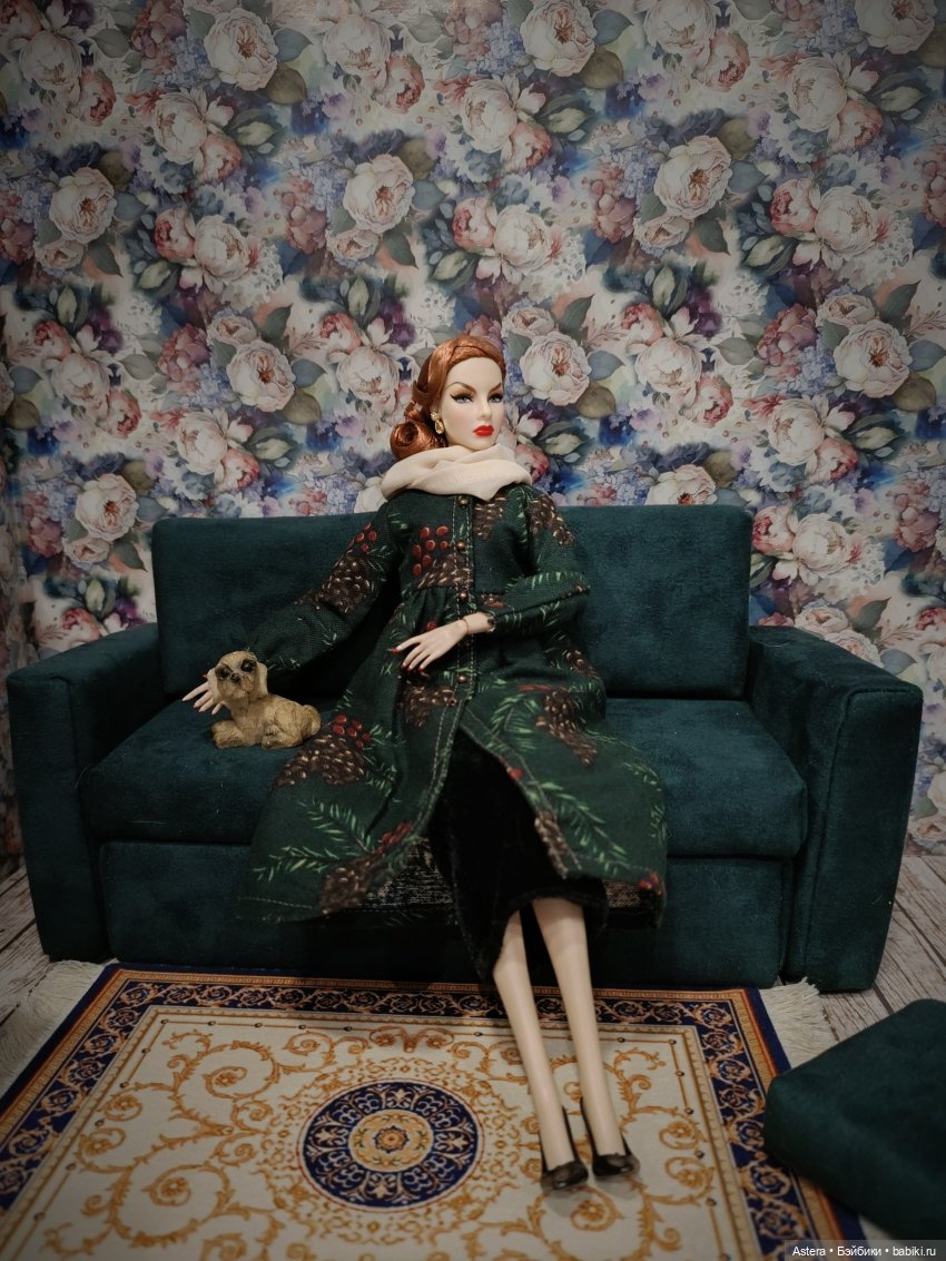 Баронесса и ее подруга. Показ мод. Продолжение