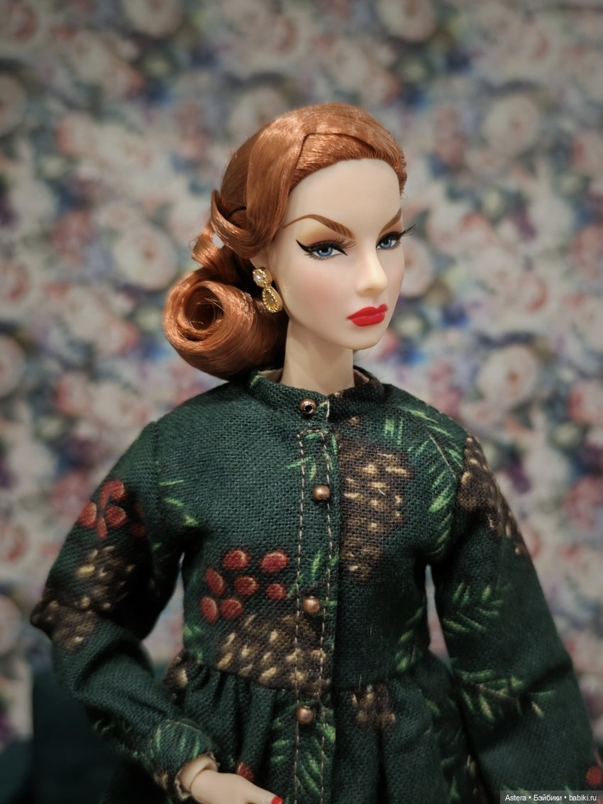 Баронесса и ее подруга. Показ мод. Продолжение