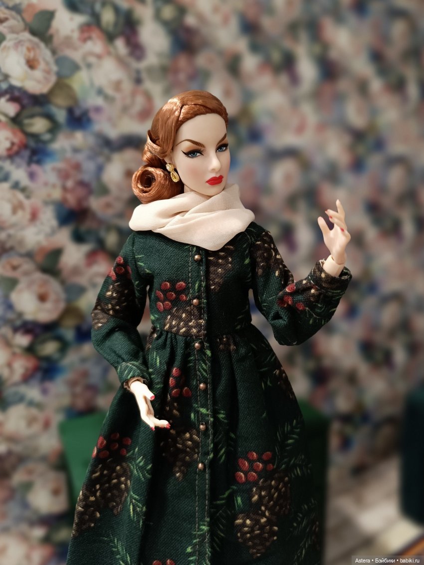 Баронесса и ее подруга. Показ мод. Продолжение