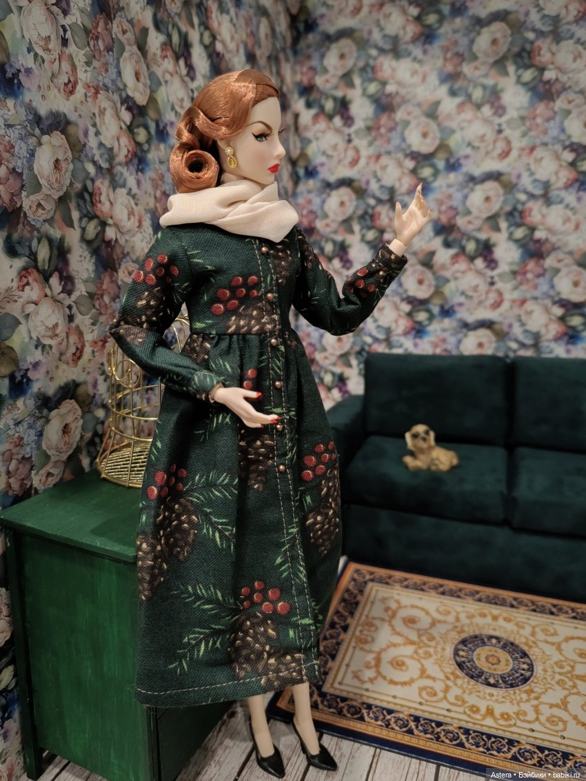 Баронесса и ее подруга. Показ мод. Продолжение