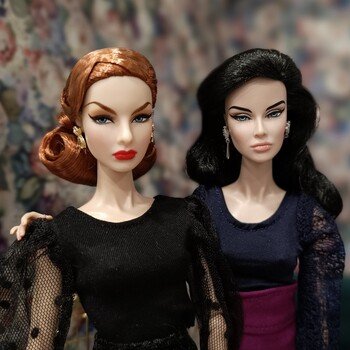 Баронесса и ее подруга. Показ мод. Продолжение