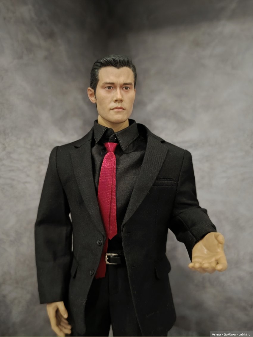 Ли Бён-хон или Круз Кастильо на минималках