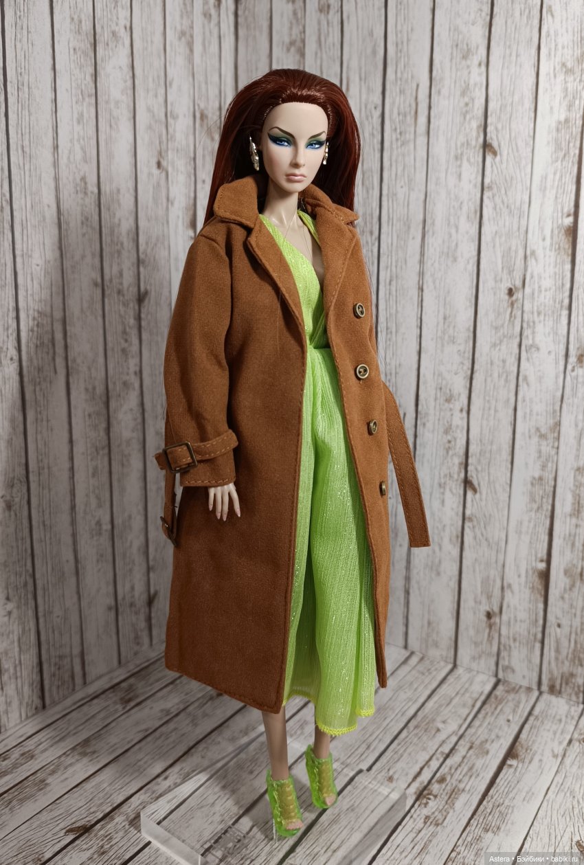 Новые наряды с Али. Элизабет