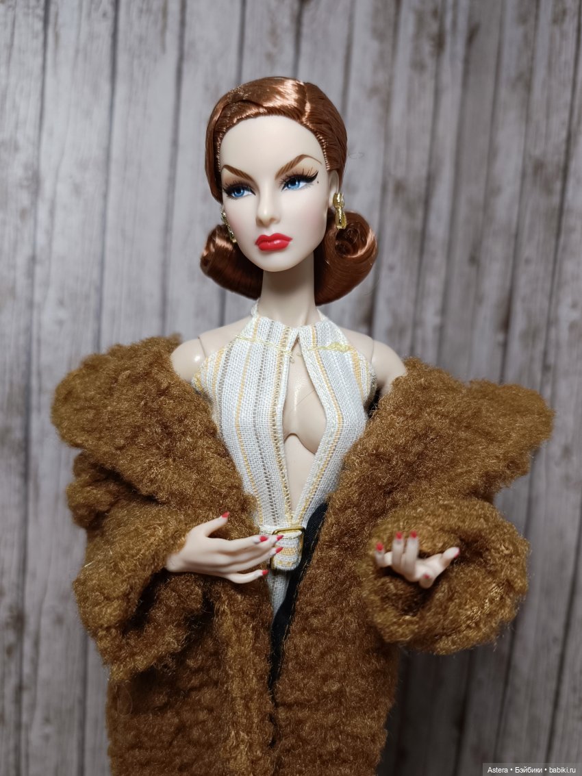 Новые наряды с Али. Рейчел