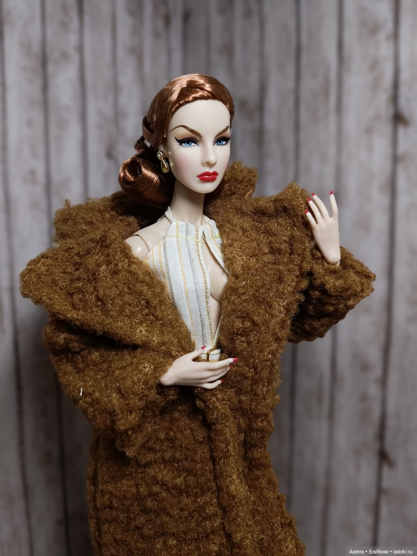 Новые наряды с Али. Рейчел