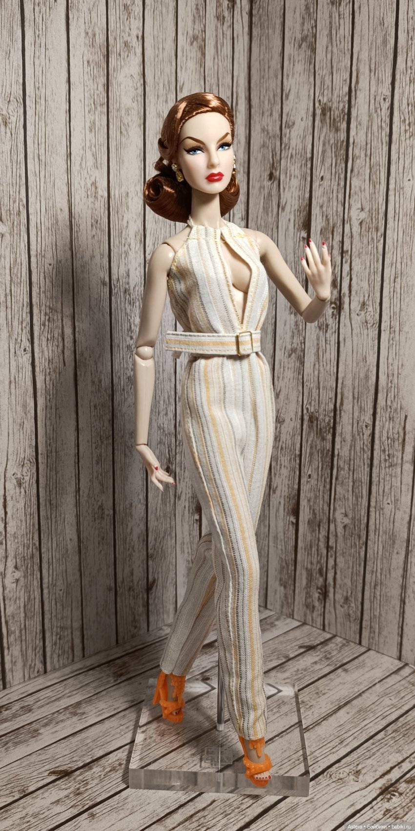 Новые наряды с Али. Рейчел