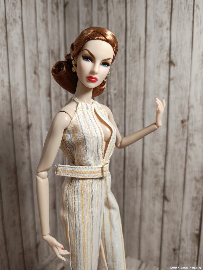 Новые наряды с Али. Рейчел