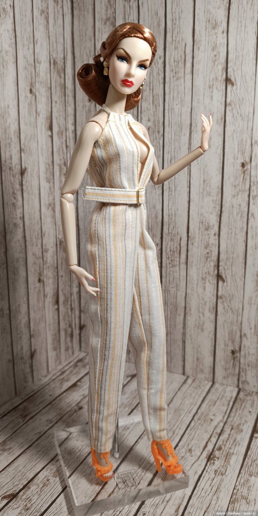 Новые наряды с Али. Рейчел