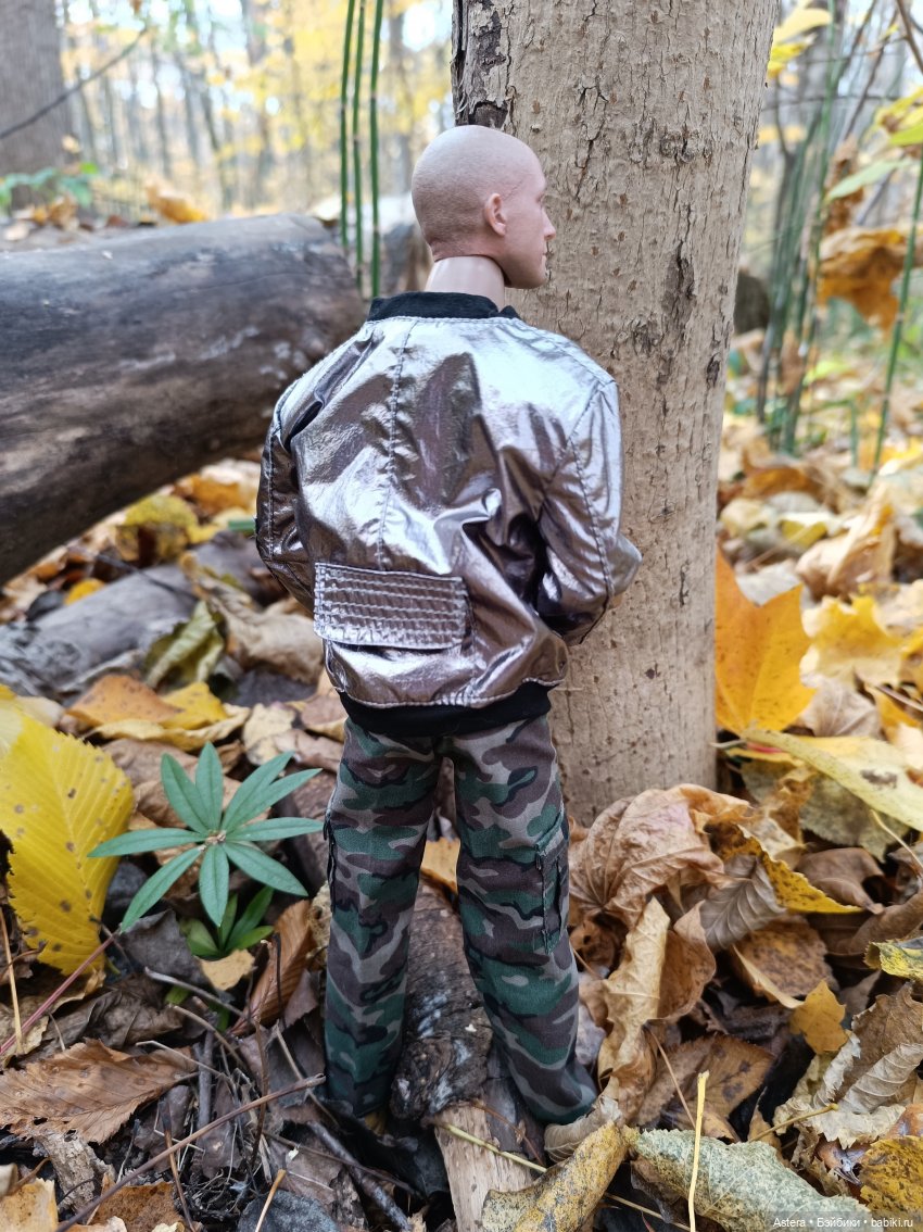 Парни гуляют в лесу — Коллекционные экшн