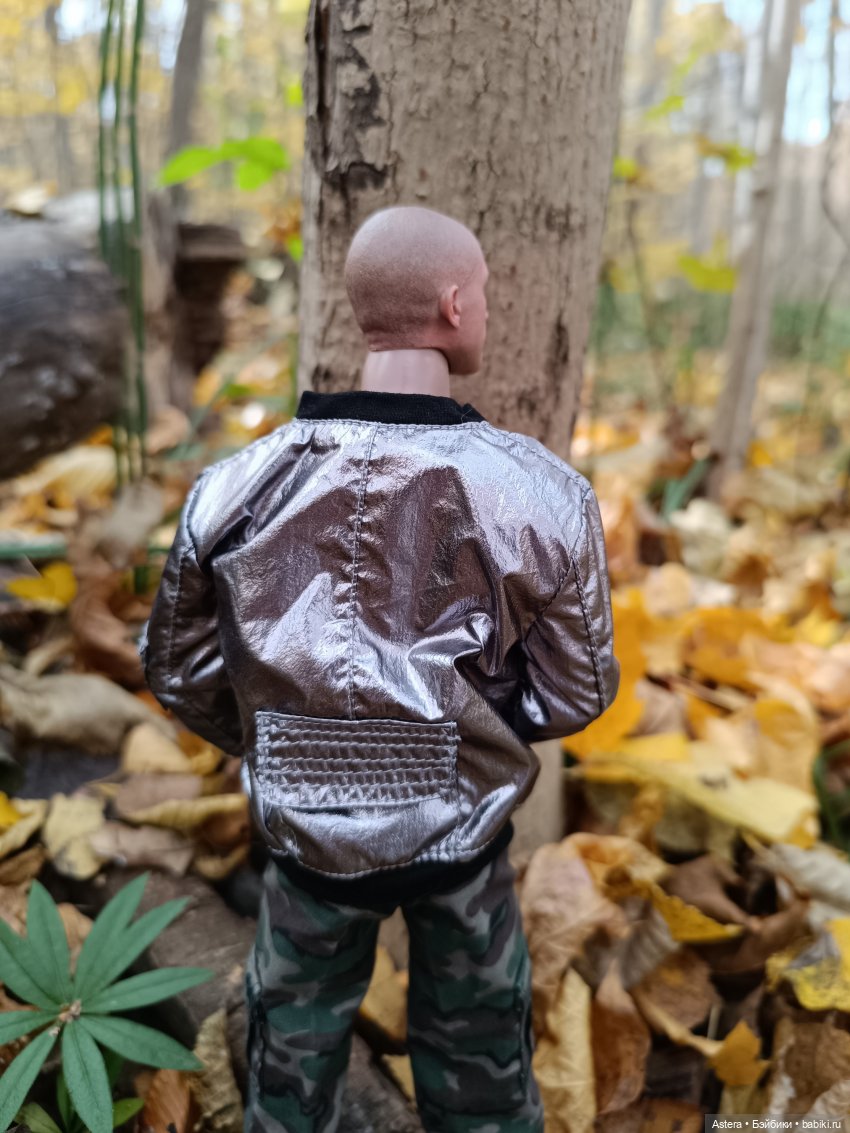 Парни гуляют в лесу — Коллекционные экшн