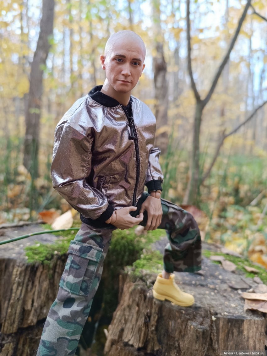 Парни гуляют в лесу — Коллекционные экшн