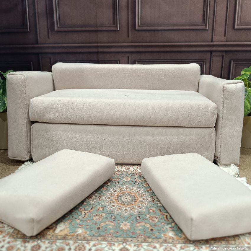 Первый диван, который я сделала за деньги (фото 2)
