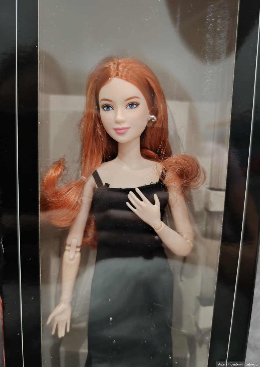 Первая кукла 2026 года — Куклы Barbie (Барби): Looks (фото 2)