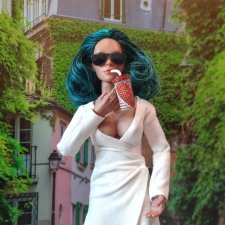 Уже не совсем Билли Айлиш +18